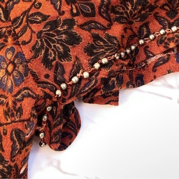 American Eagle Floral Paisley Boho Blouse Tie Front Top embellished size Small - Picture 3 of 8